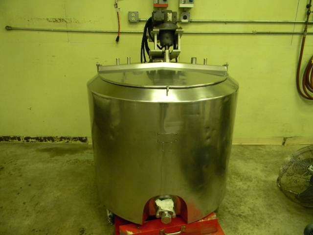 Jacketed Vertical Mix or Blend Tank  